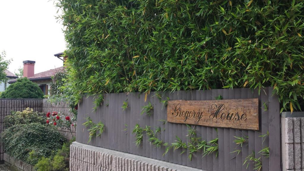B&B Gregory House เตรวิโซ ภายนอก รูปภาพ